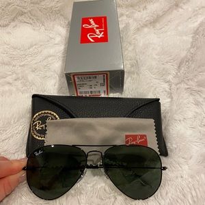 NEVER WORN.Brand new, large frame Aviator Ray Bans